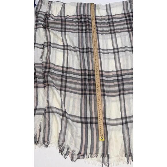 American Eagle Outfitters Scarf Black White Plaid Oversized Acrylic Scarf NWT - Picture 10 of 10